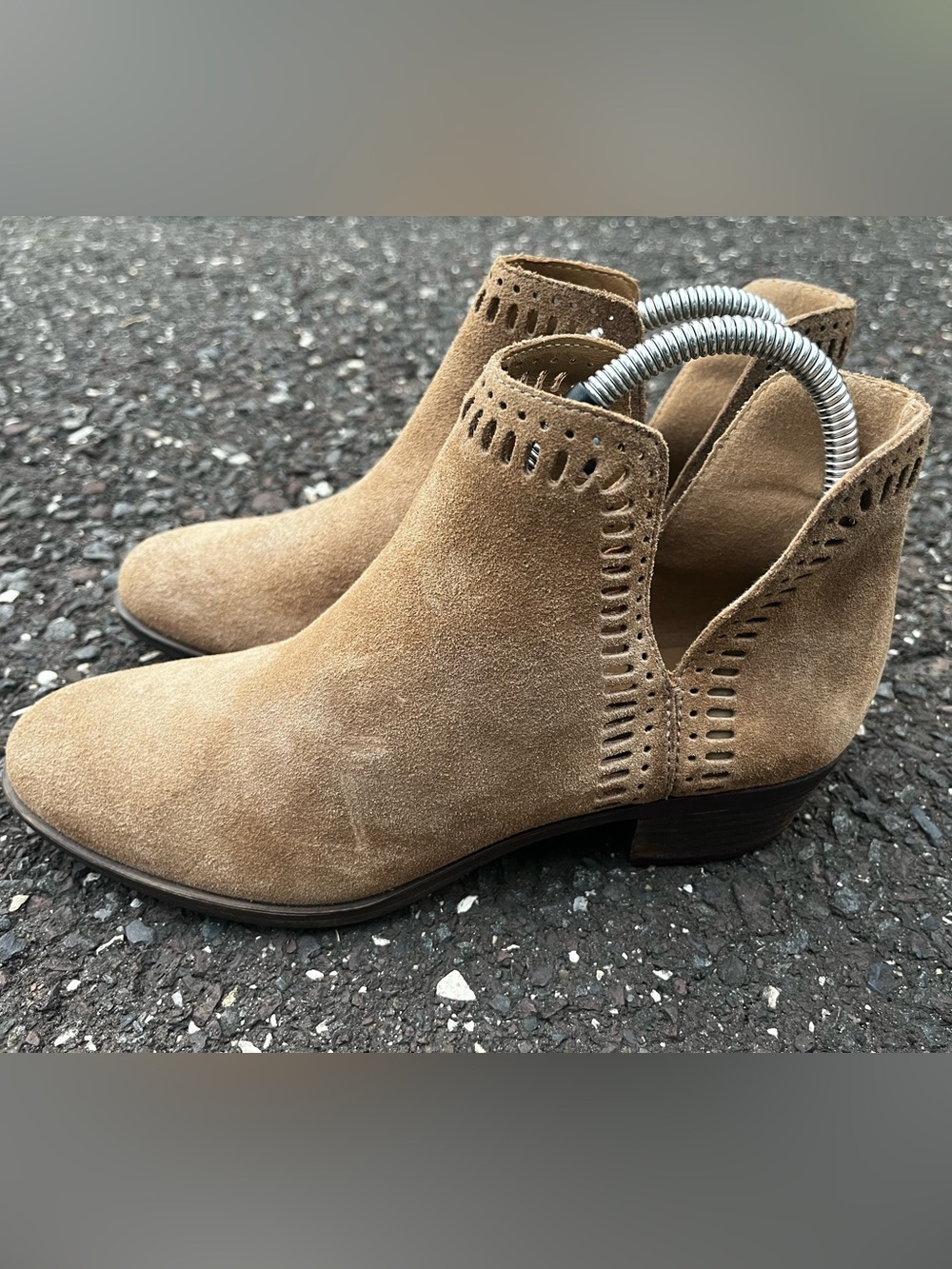 Lucky Brand Bustina Women’s 7.5 Brown Suede Cutout Ankle Booties Western Boho